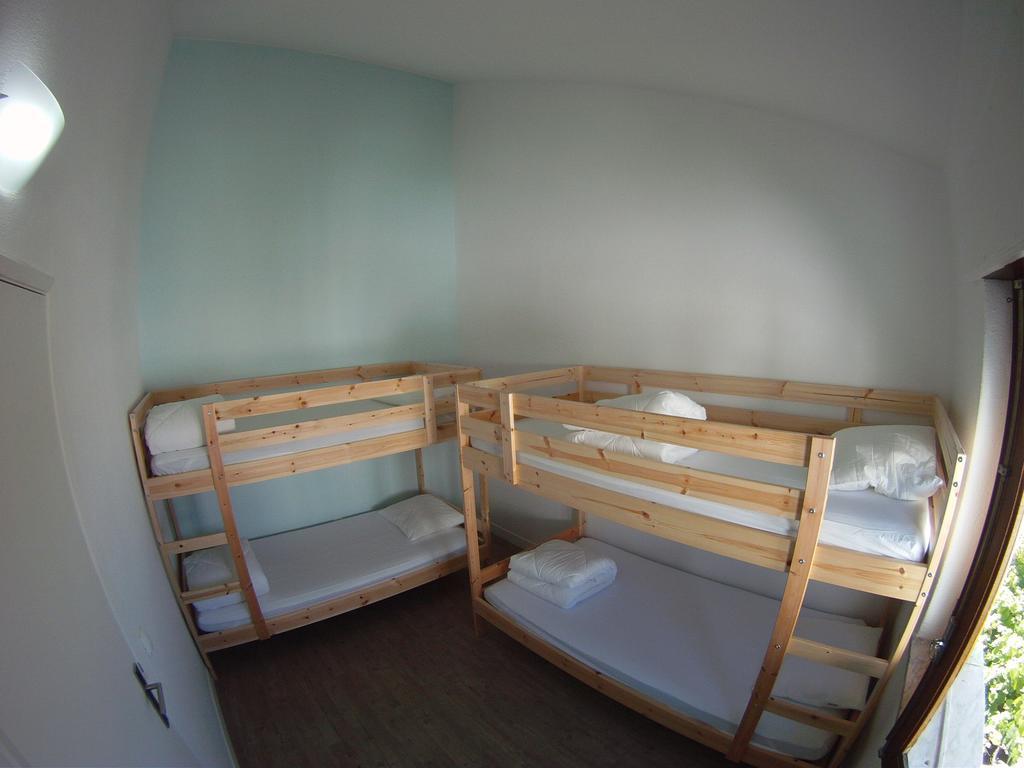 Ahoy Porto Covo Hostel Pokoj fotografie